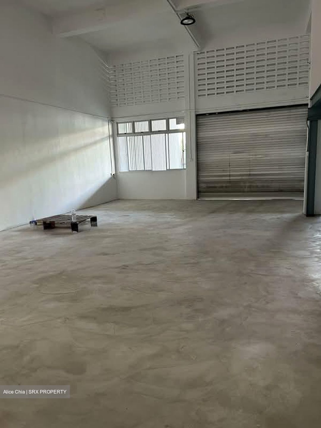 Jalan Senang (D14), Factory #581170811
